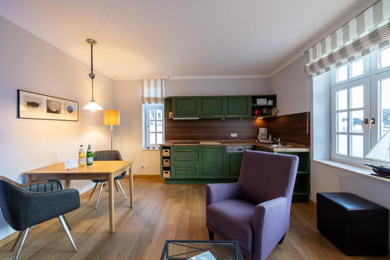 Villa Friedericia, Wohnung 3-Hochparterre Links Wyk auf Föhr Kültér fotó